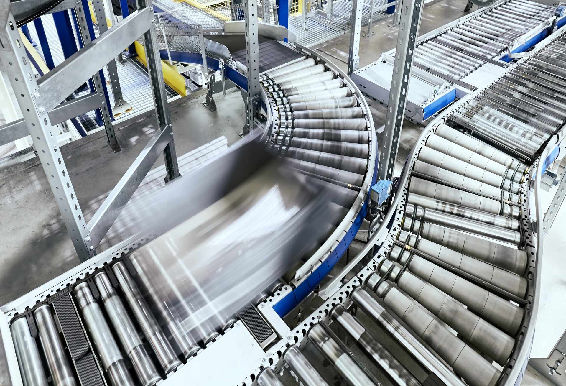 Maximising Productivity with Compact-Grid Conveyor Belts in Manufacturing