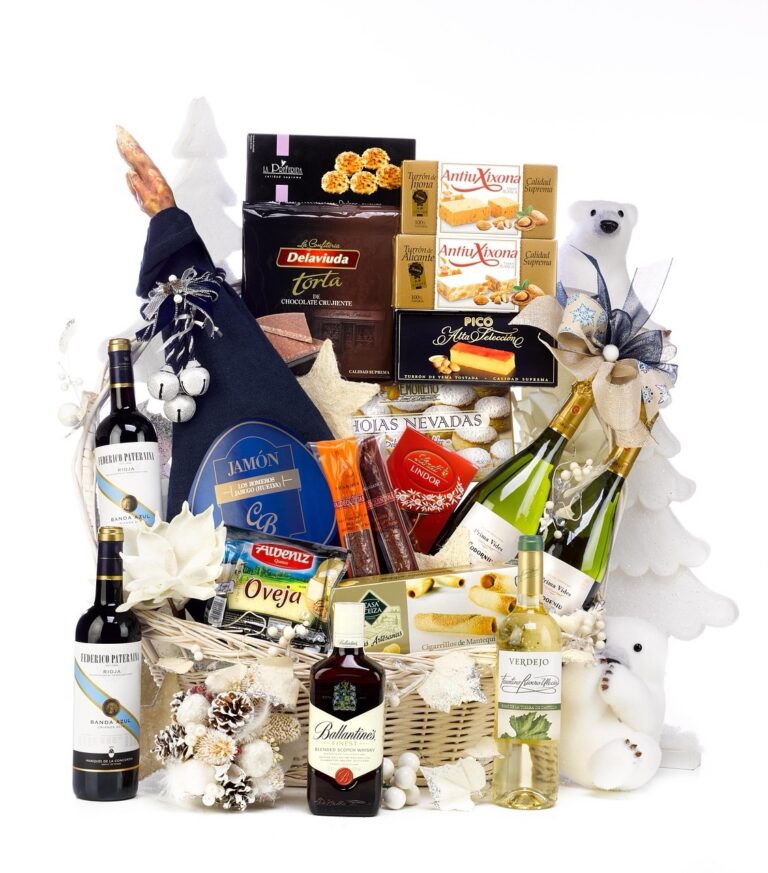 Common Mistakes to Avoid When Giving a Christmas Hamper
