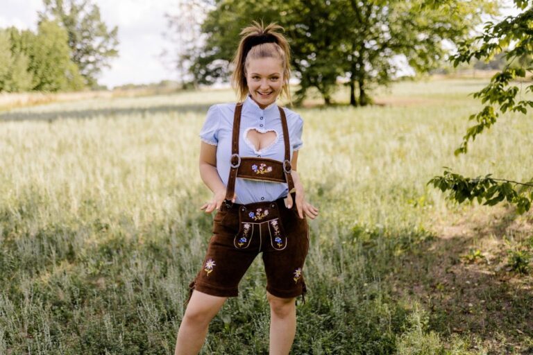 Celebrate Culture in Style with Lederhosen Women’s Picks in German Traditional Clothes