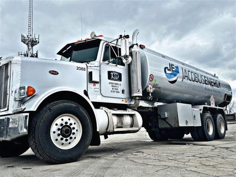 Streamlining Fleet Efficiency with Modern DEF Delivery Solutions